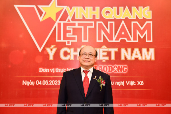 Giám đốc Đại học Nhà cái uy tín io
 được vinh danh trong chương trình Vinh quang Việt Nam 2023